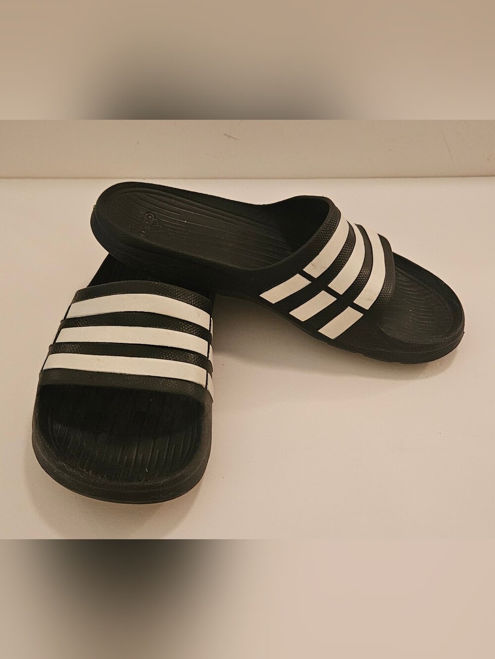 Adidas Duramo Slides - Black White Stripe - Mens sz 8